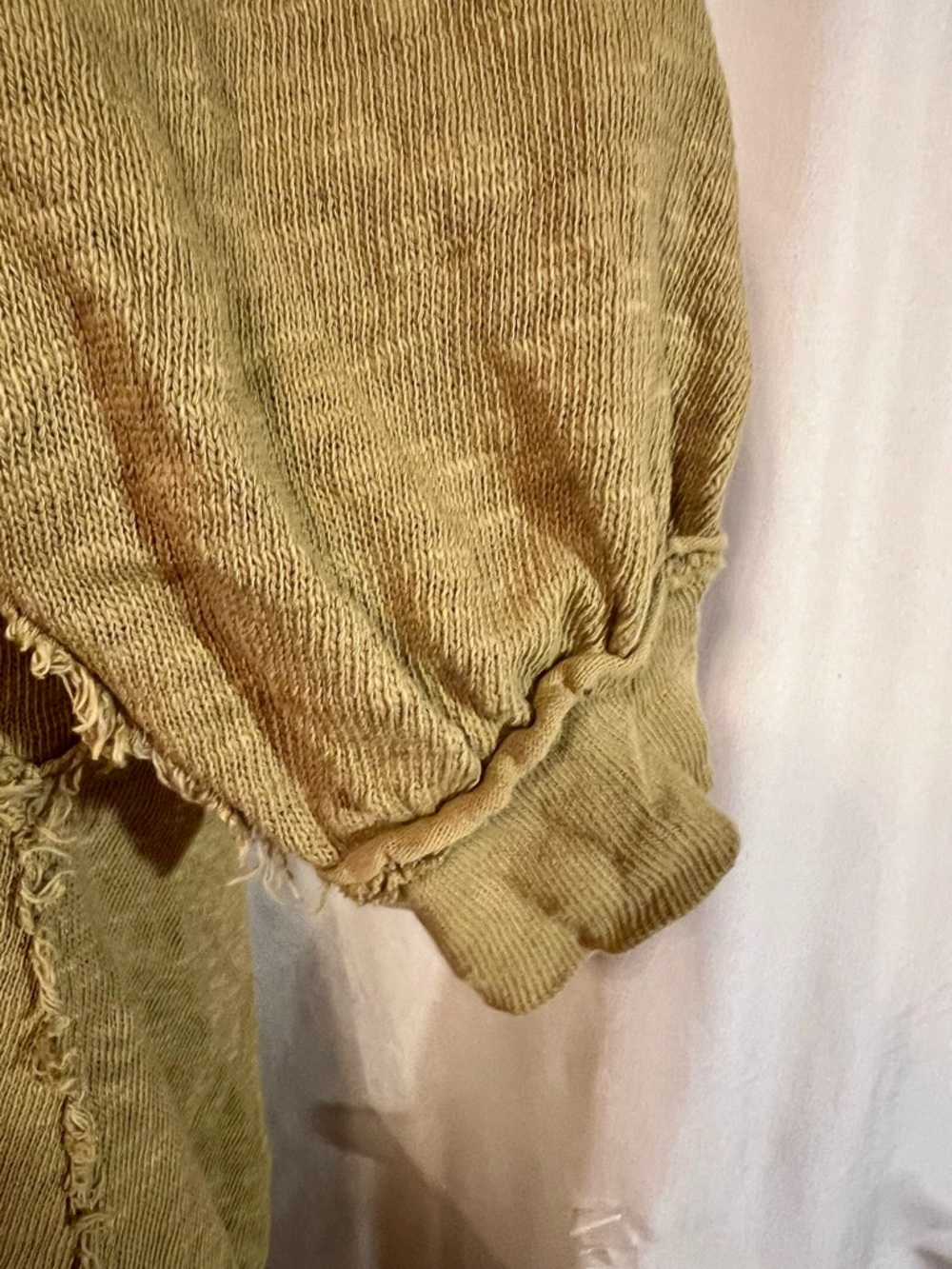 NWT- We The Free- Free People- Frayed Hem Olive Button-Front Women’s Top Size M - Picture 5 of 10